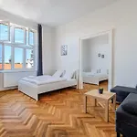 Avantguard Apartments